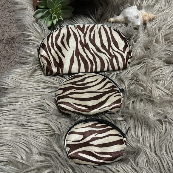 NWOT Set of 3-Cosmetic Bag-Animal Print-Brown/Cream - Picture 3 of 11